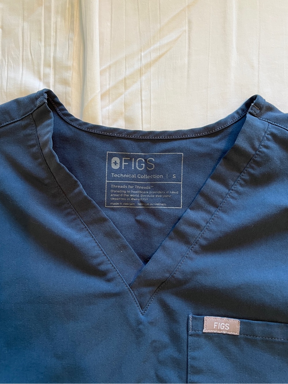 FIGS Scrub Set - Size S - Picture 5 of 8